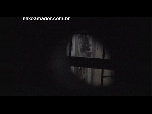 ❤️ Ξανθιά κοπέλα βιντεοσκοπήθηκε κρυφά από ηδονοβλεψία της γειτονιάς κρυμμένο πίσω από κούφια τούβλα ️ Πόρνο ❌️